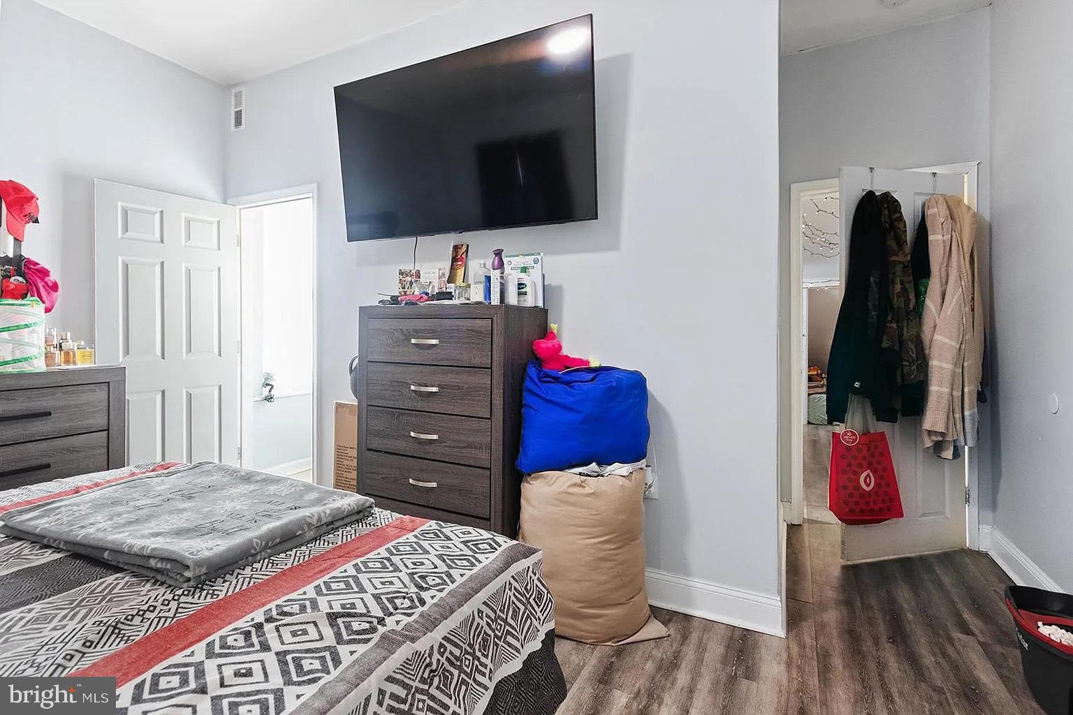 PHILADELPHIA (NORTHEAST) - Residential Income