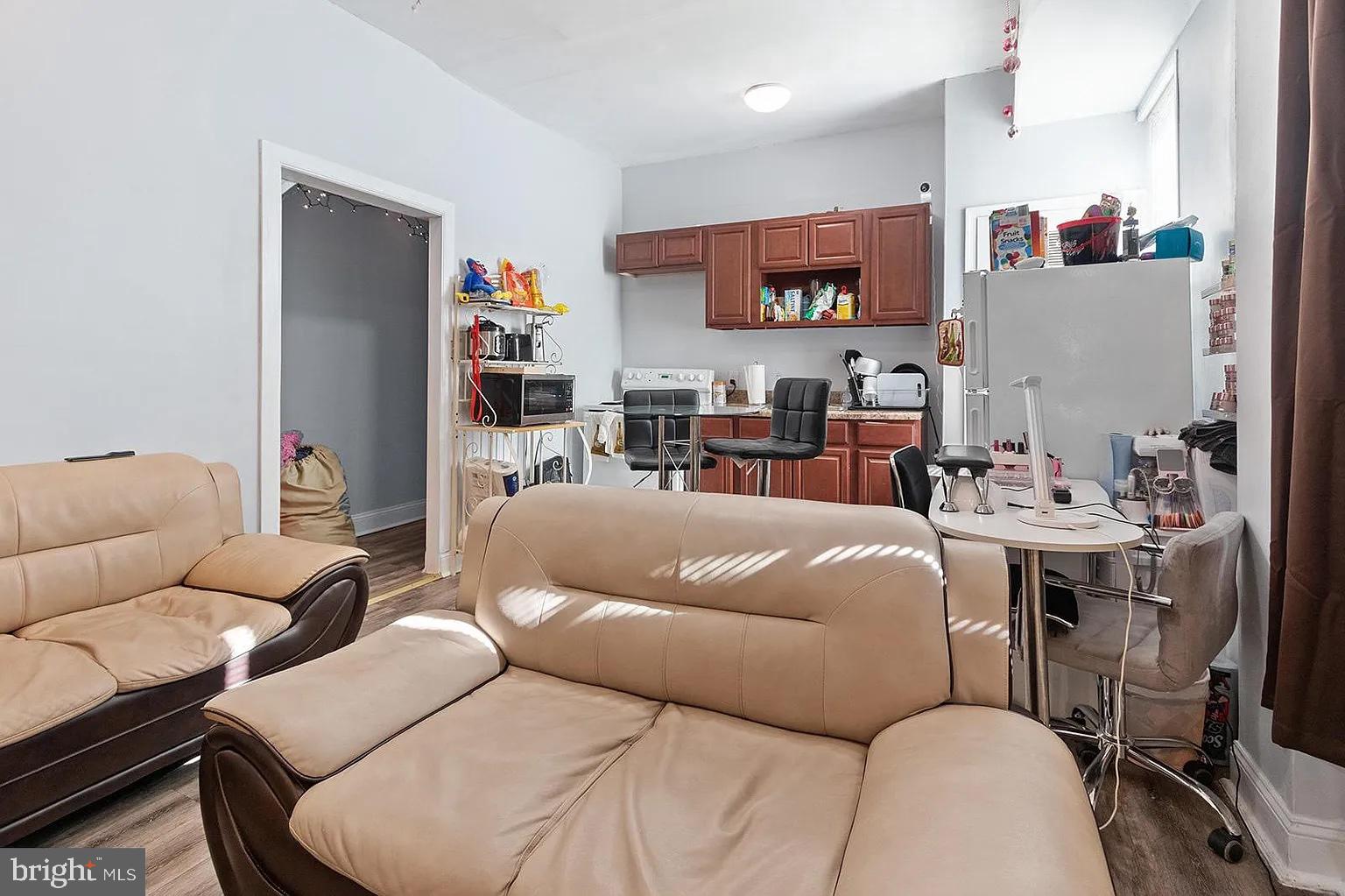 PHILADELPHIA (NORTHEAST) - Residential Income