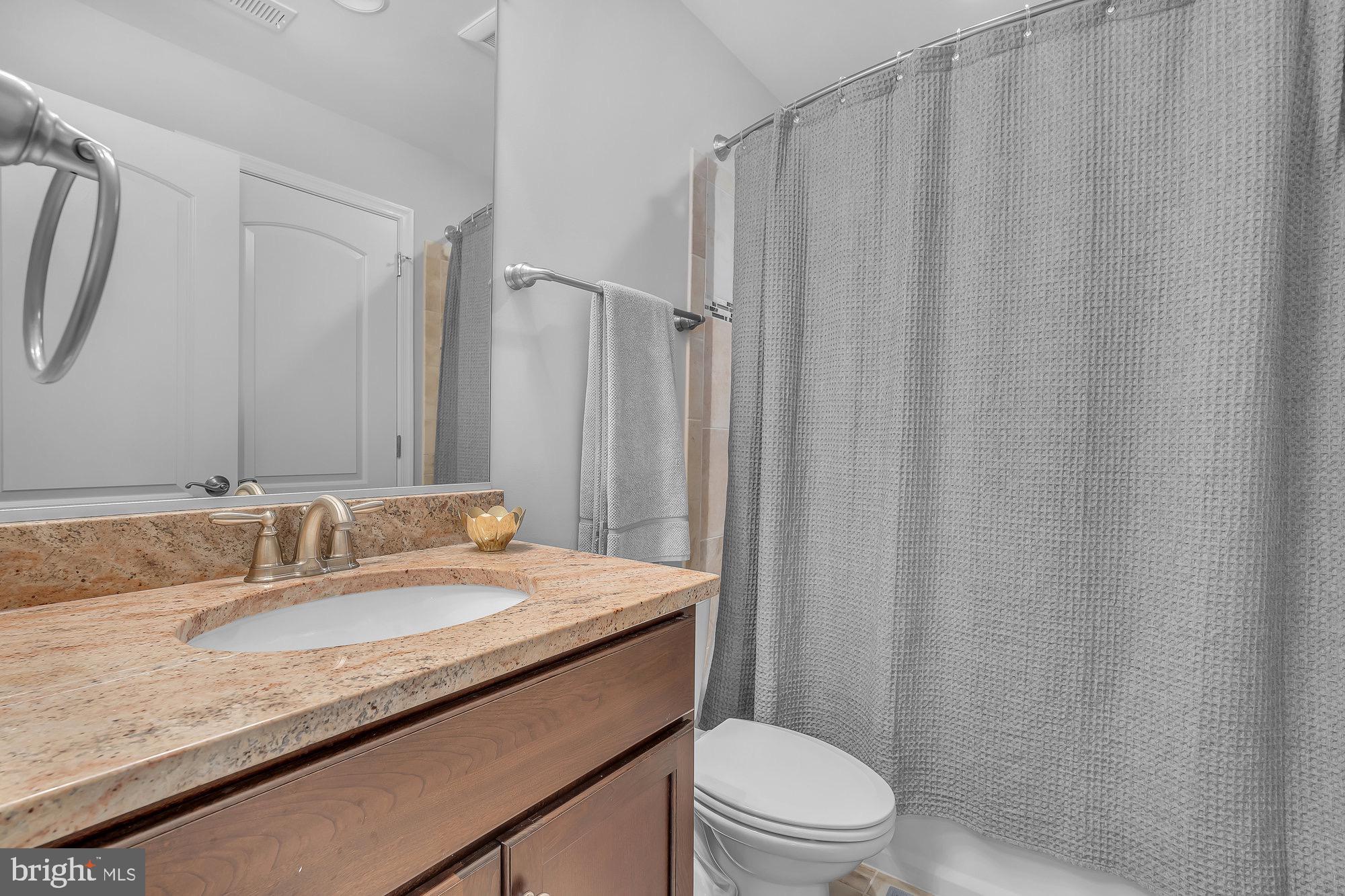 WEST VIENNA WOODS - Residential