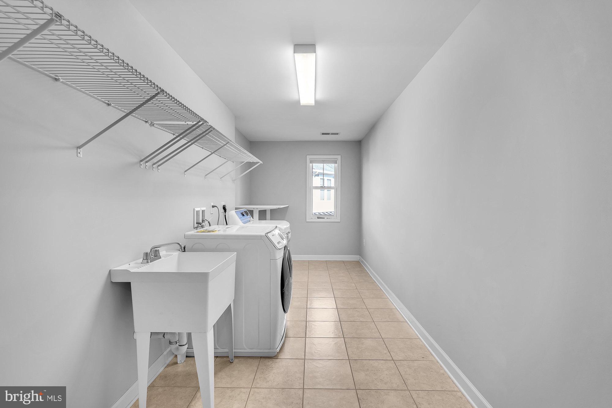 WEST VIENNA WOODS - Residential