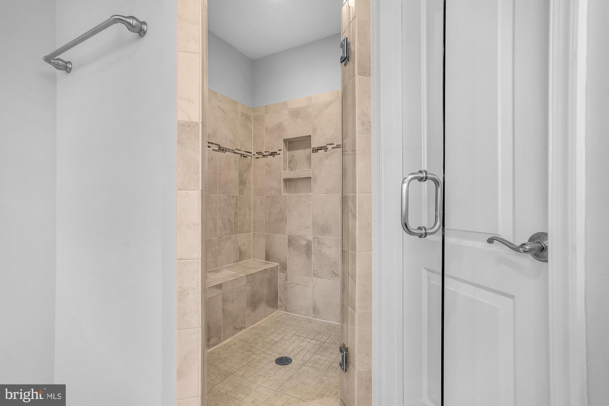 WEST VIENNA WOODS - Residential