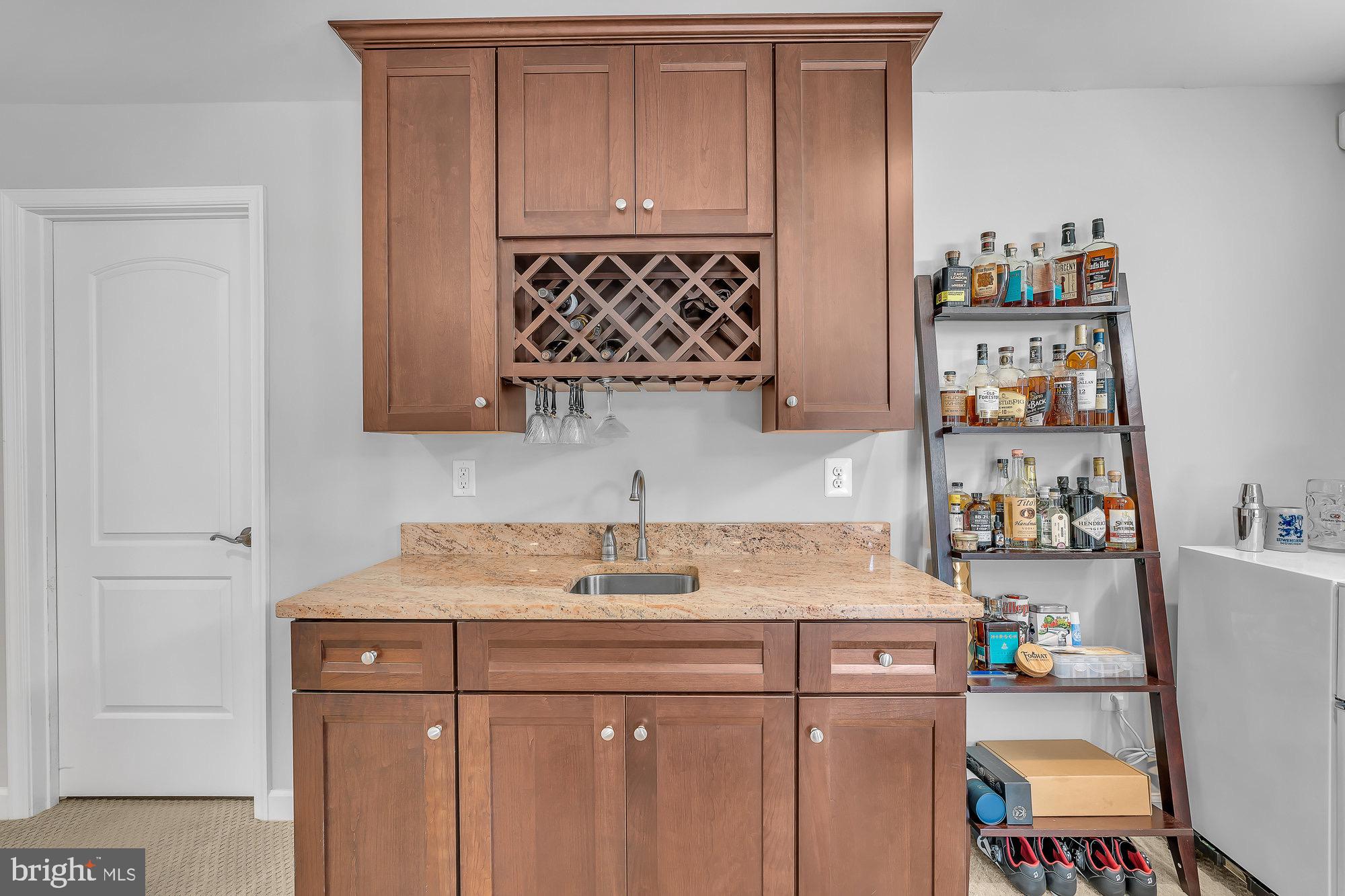 WEST VIENNA WOODS - Residential