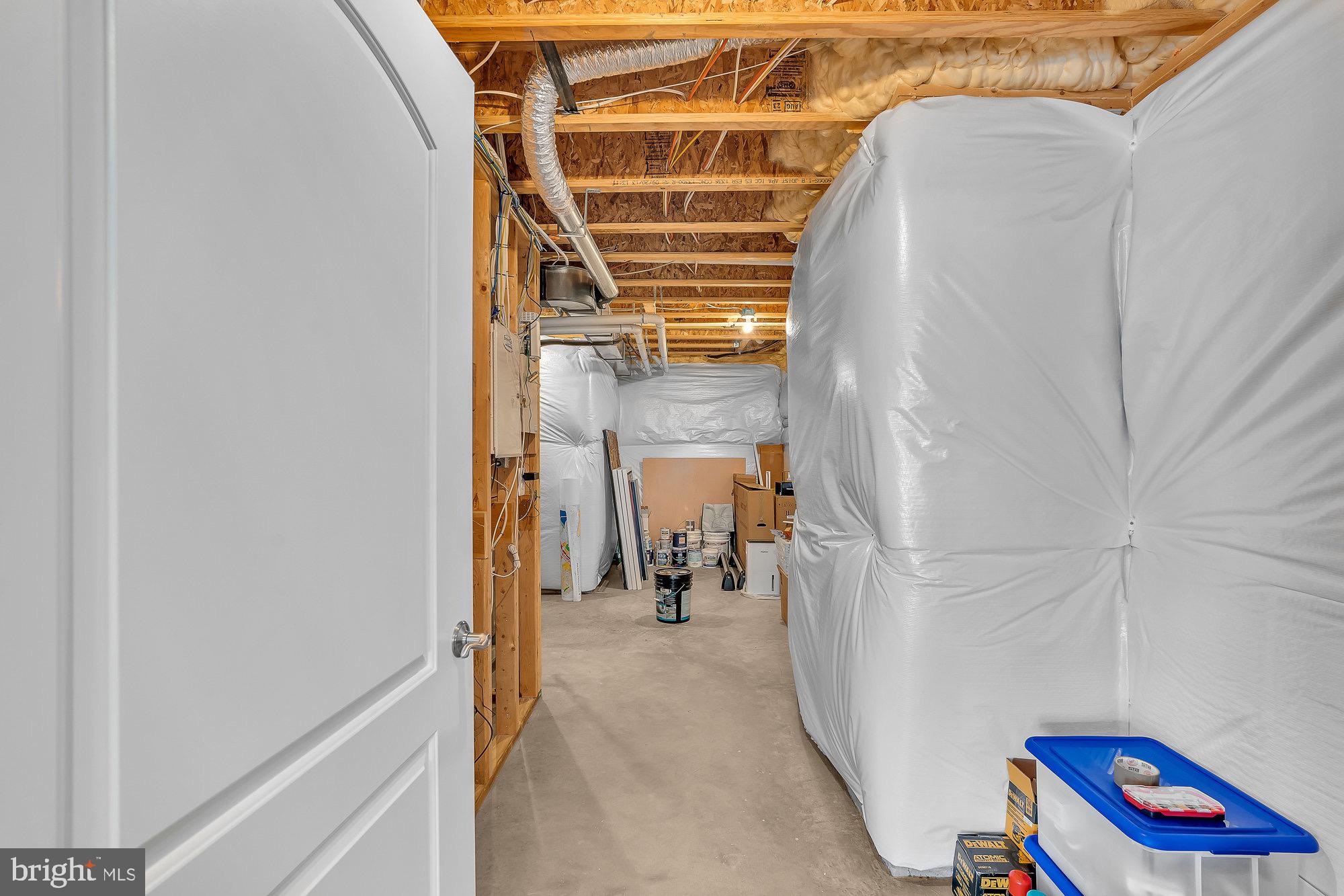 WEST VIENNA WOODS - Residential