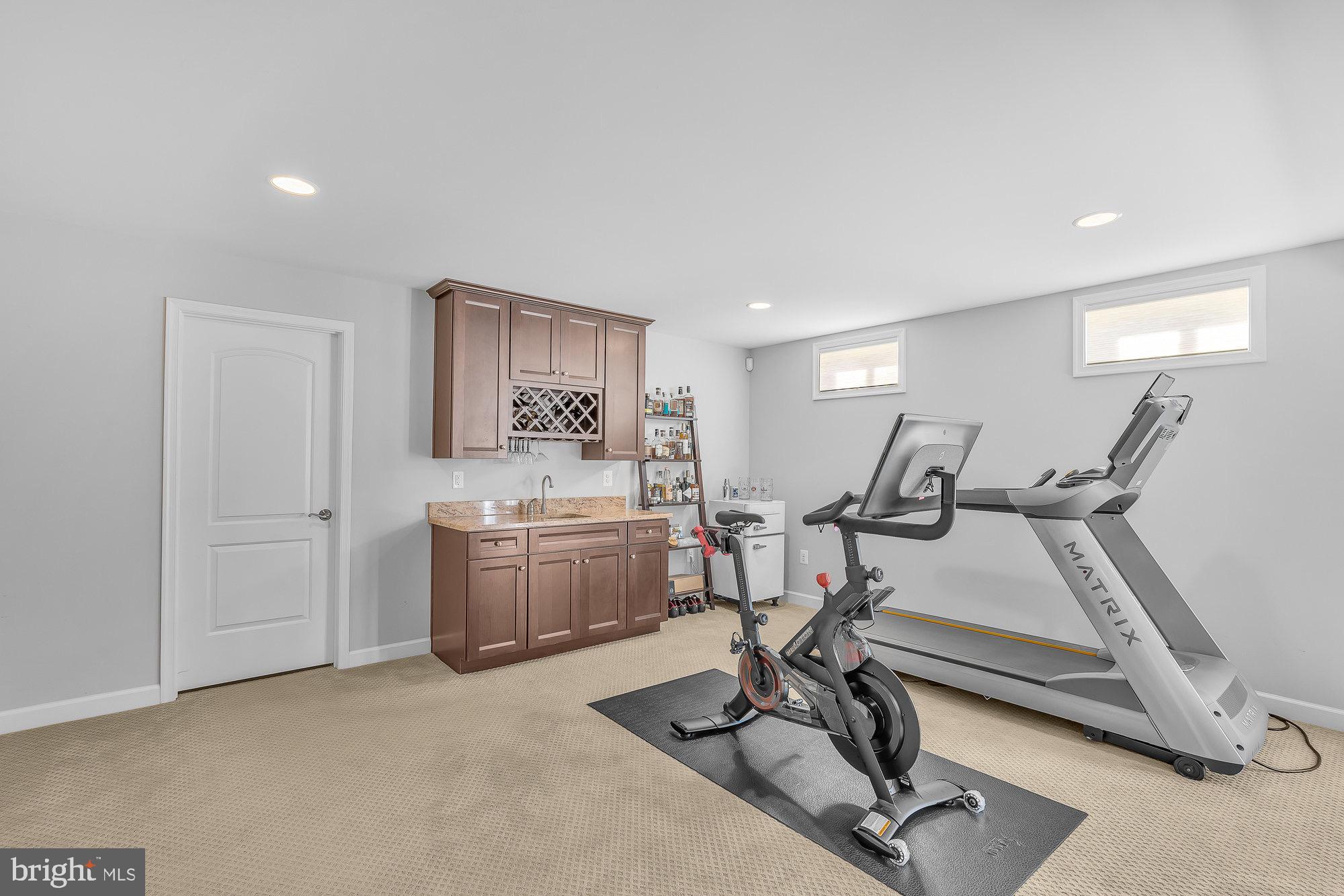 WEST VIENNA WOODS - Residential