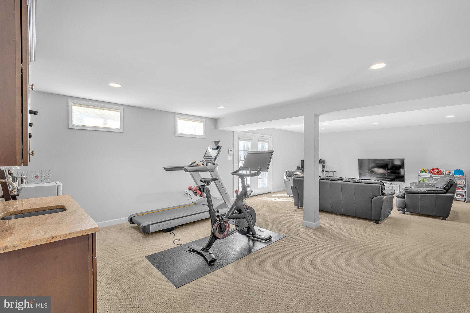 WEST VIENNA WOODS - Residential