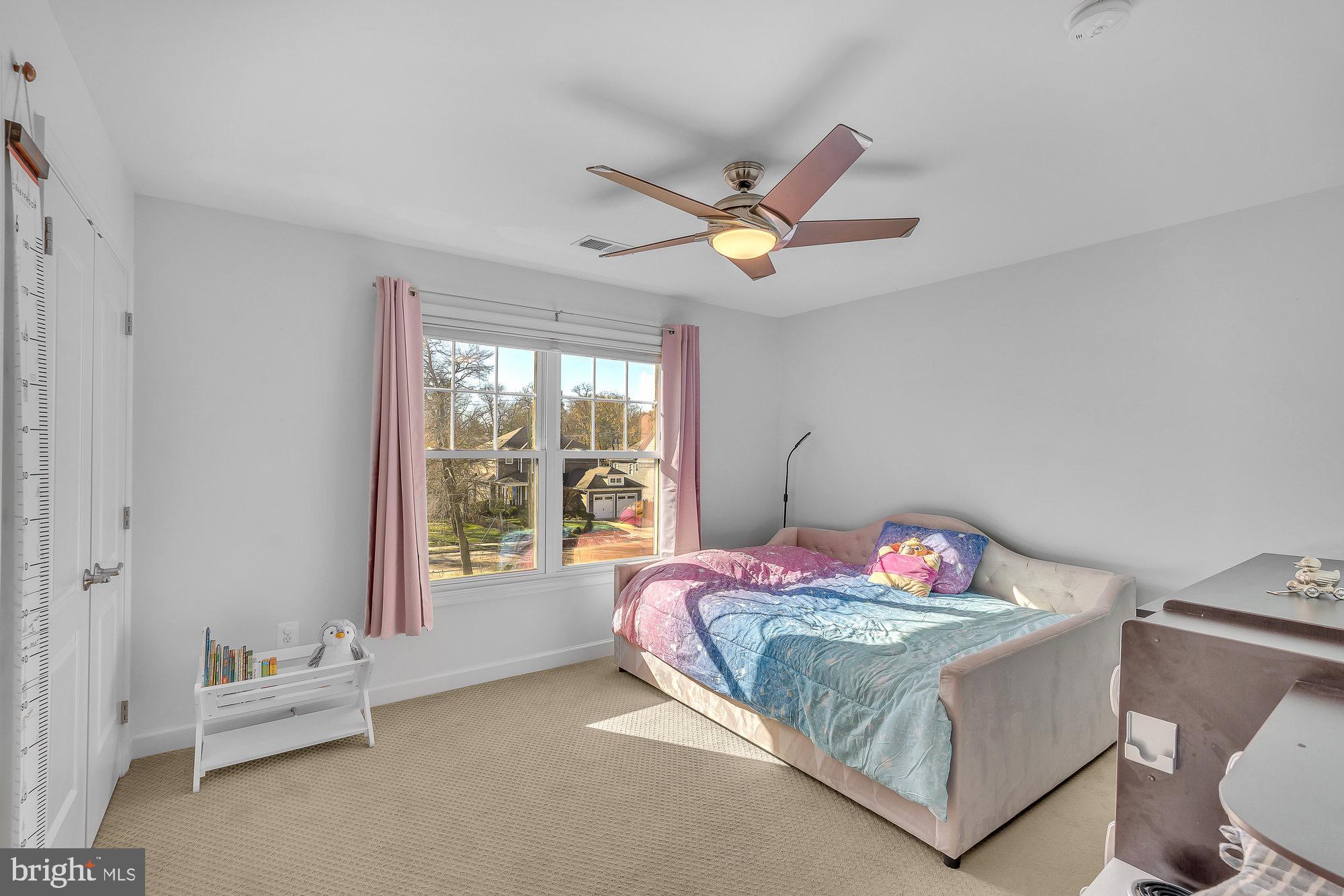 WEST VIENNA WOODS - Residential