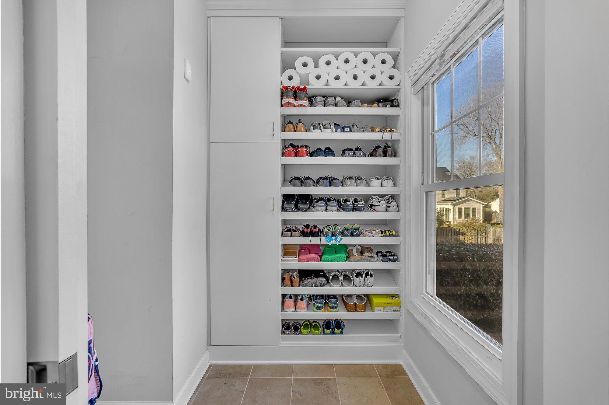 WEST VIENNA WOODS - Residential