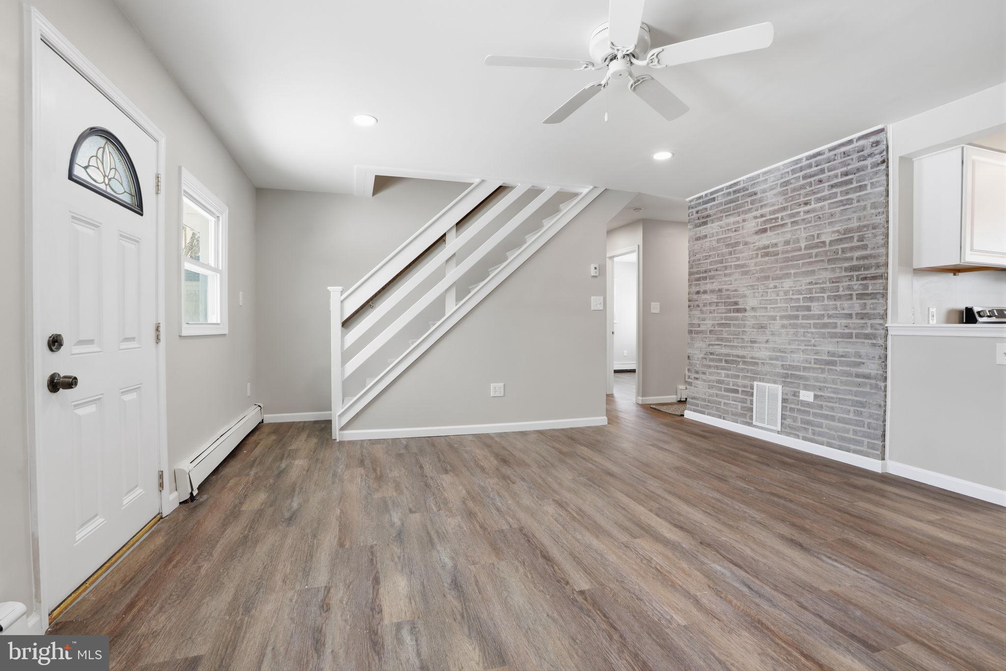 RED CEDAR HILL - Residential