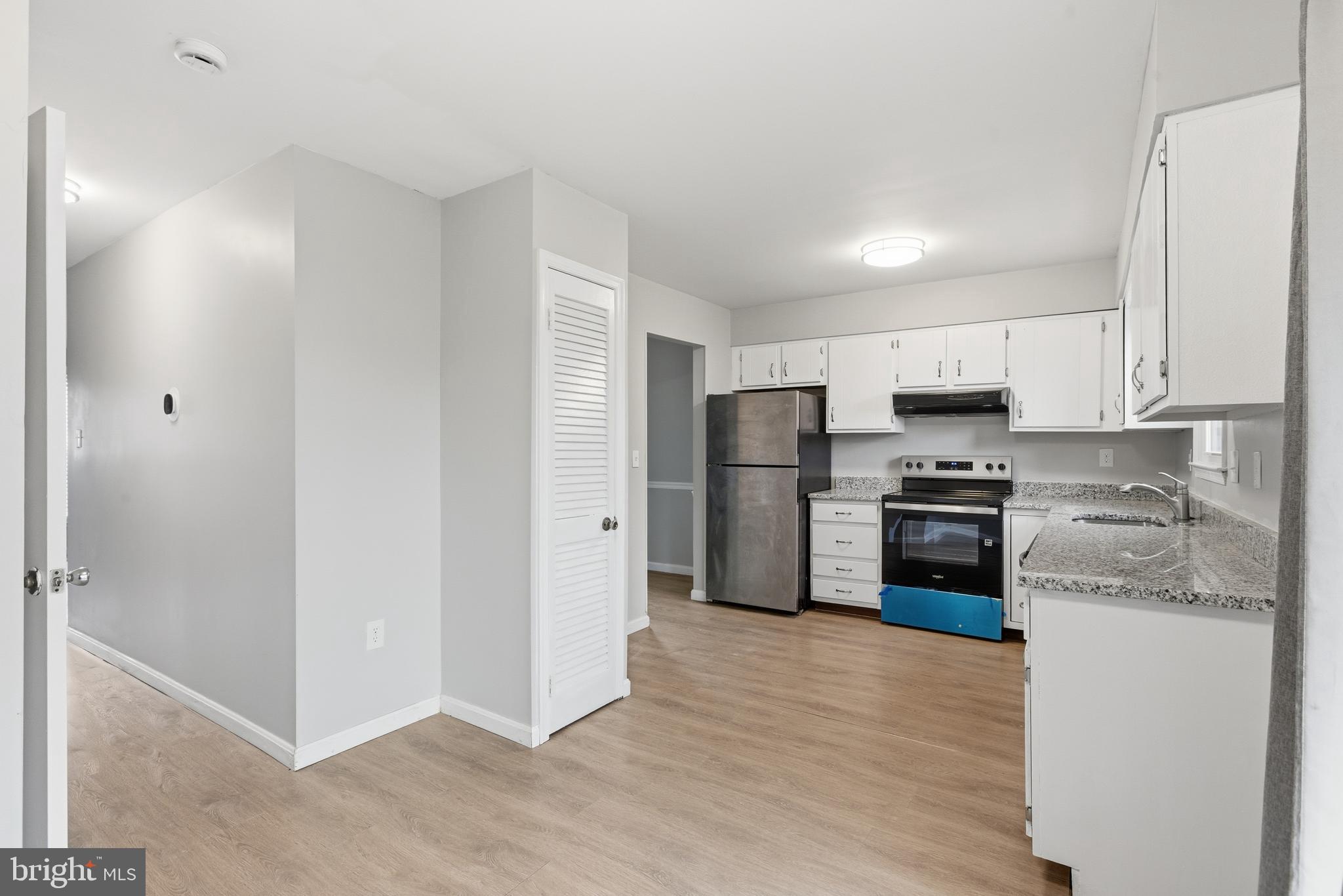 MONTGOMERY OAKS - Residential