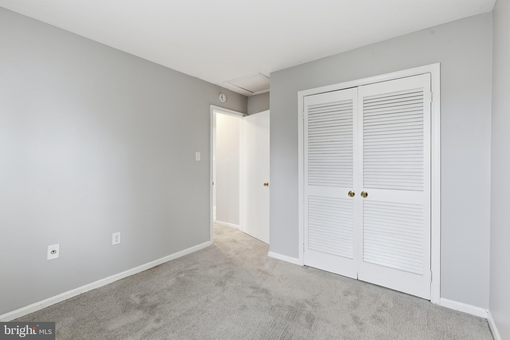 MONTGOMERY OAKS - Residential