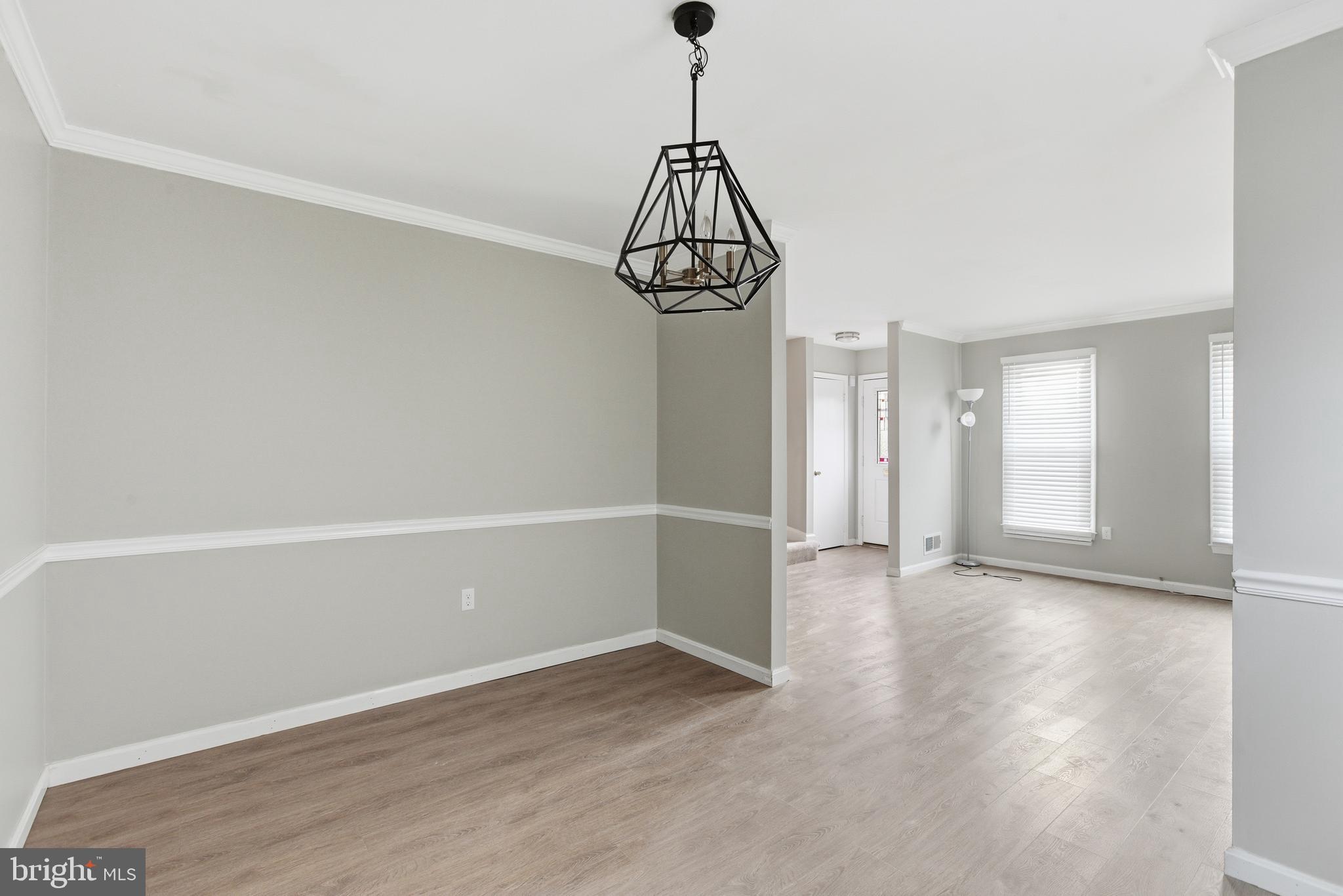 MONTGOMERY OAKS - Residential