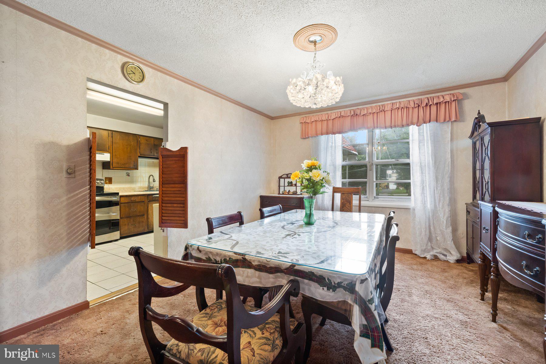 2124 CHANTILLA ROAD