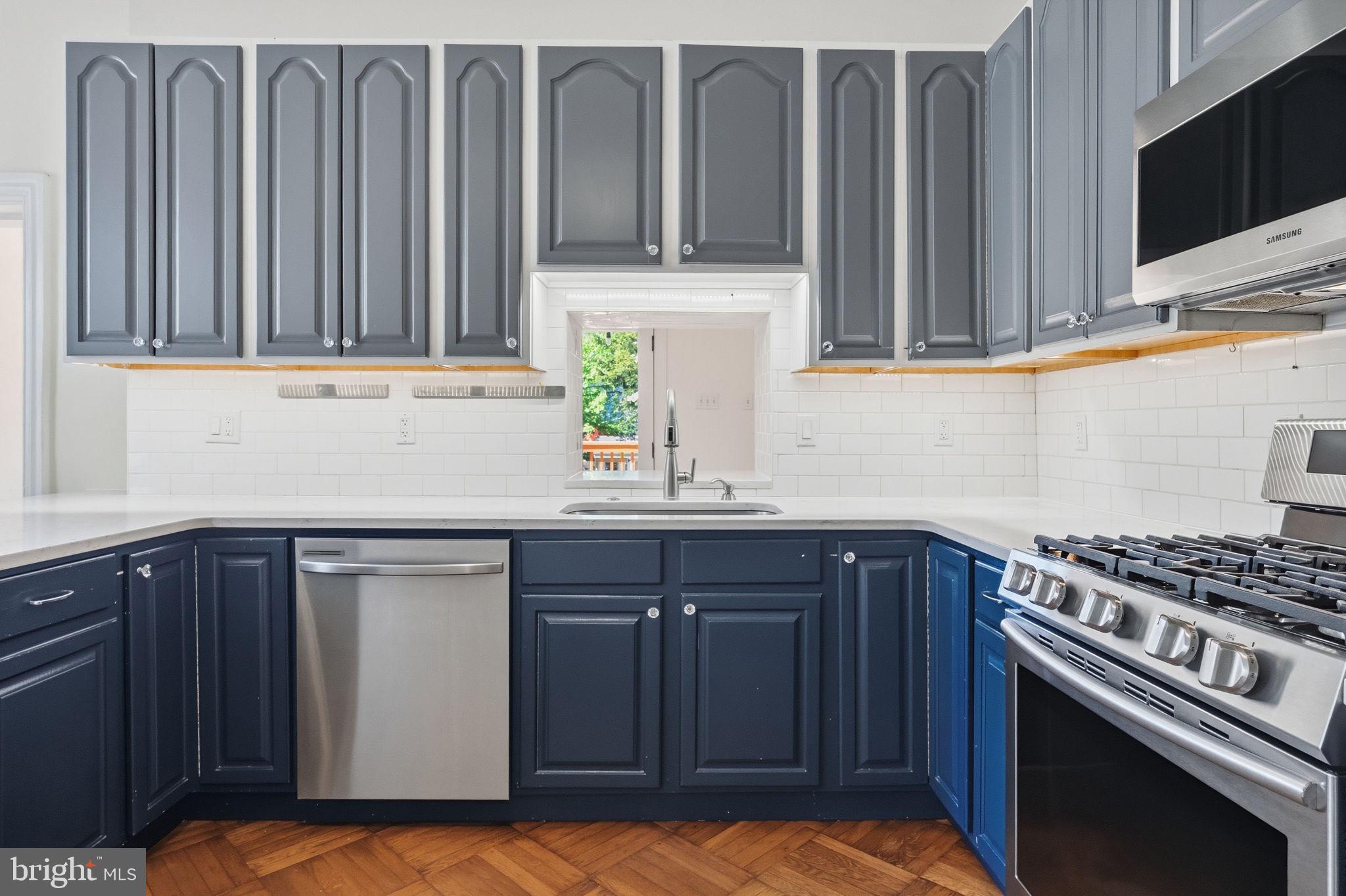 EAST FALLS - Residential