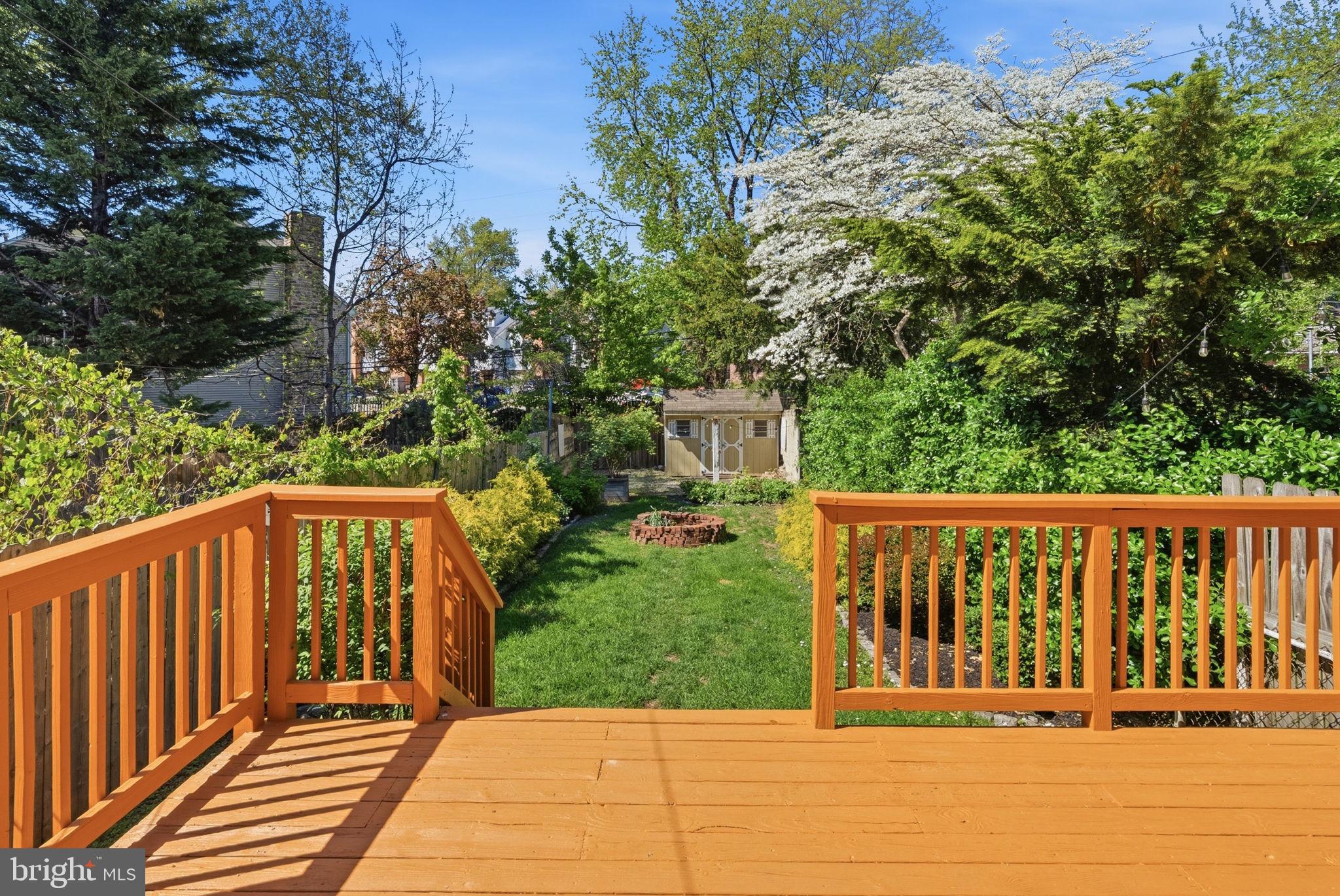 EAST FALLS - Residential