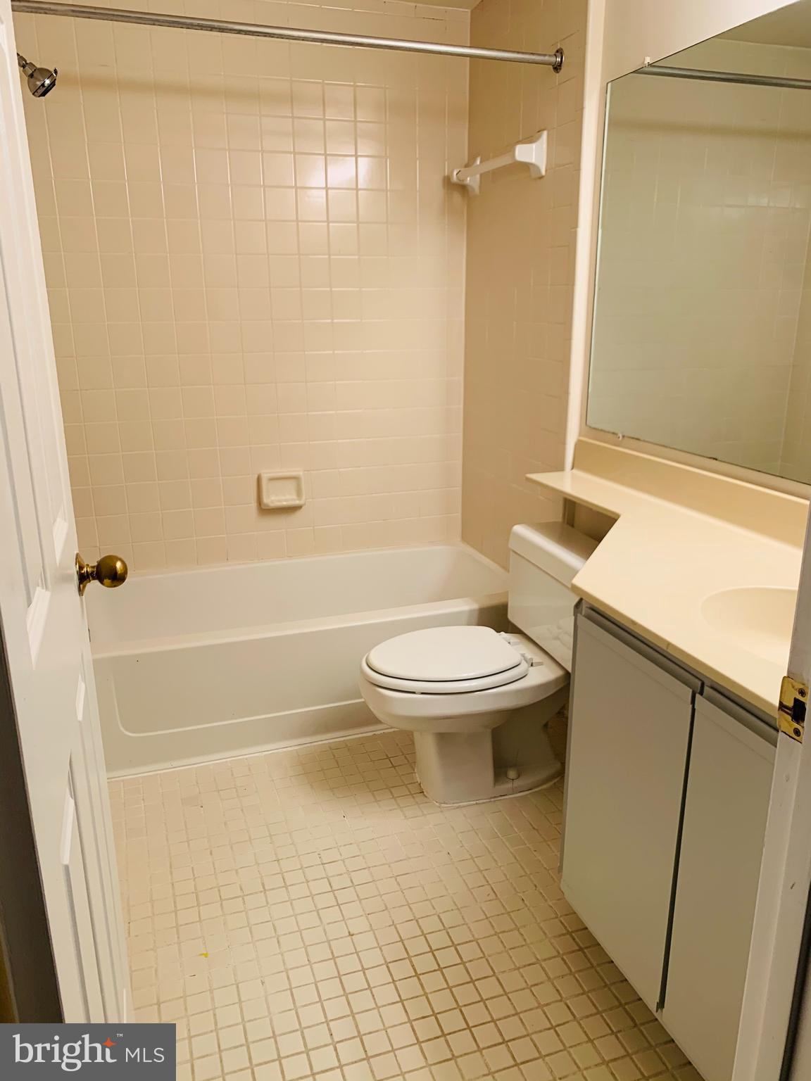 GABLES OF TUCKERMAN - Residential Lease