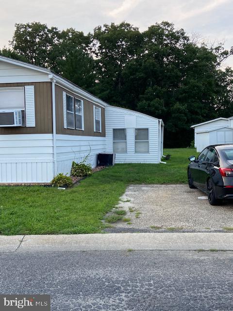 121 COUNTRY LANE