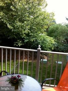 FAIR LAKES - Residential Lease