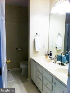 FAIR LAKES - Residential Lease