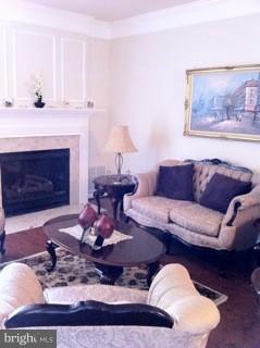 FAIR LAKES - Residential Lease