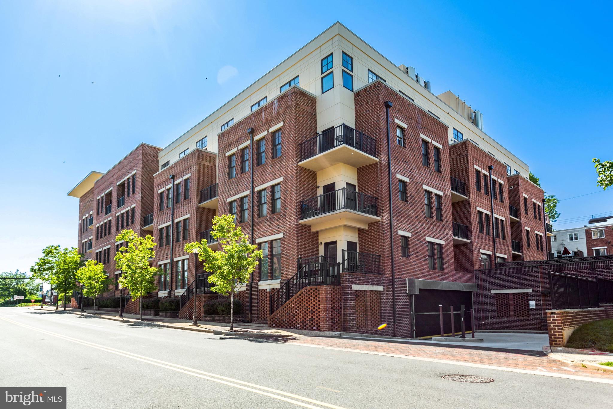 PRESTON - Residential