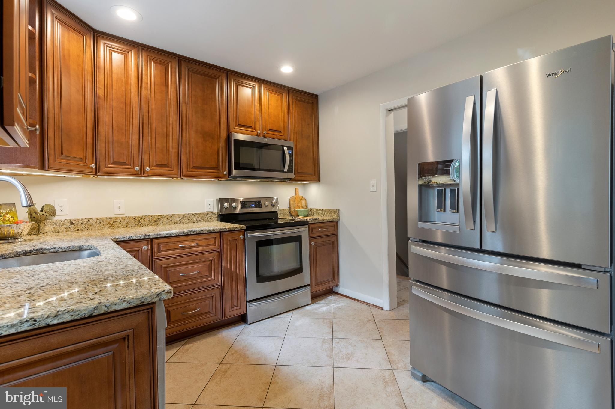 WOODSIDE - Residential