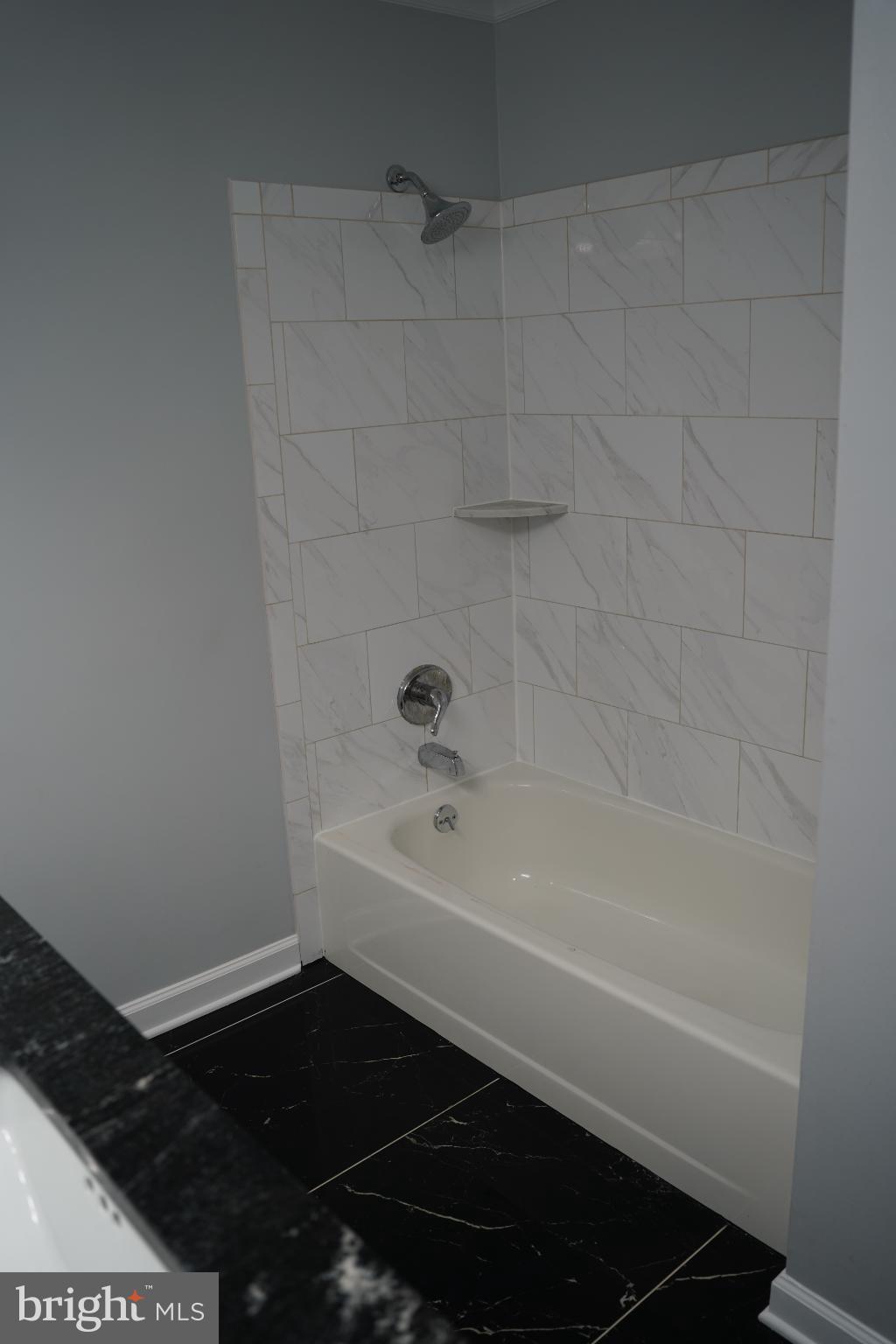 STONINGTON ARTERY - Residential Lease