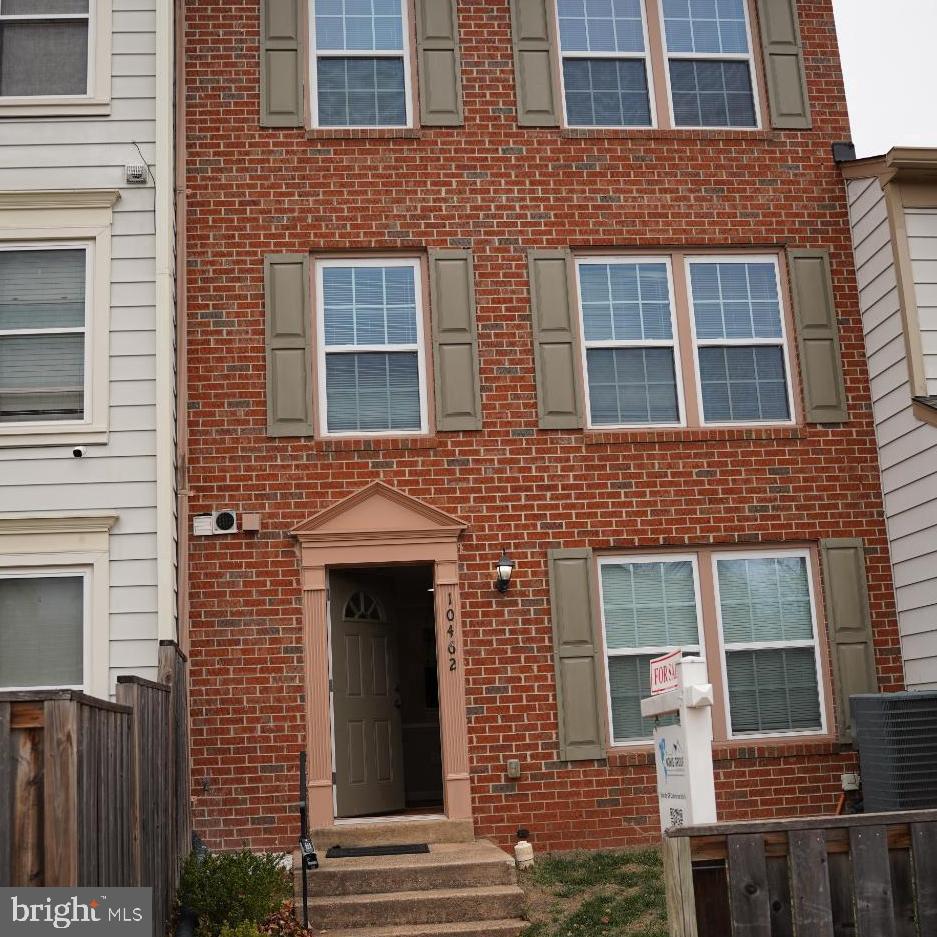 STONINGTON ARTERY - Residential Lease