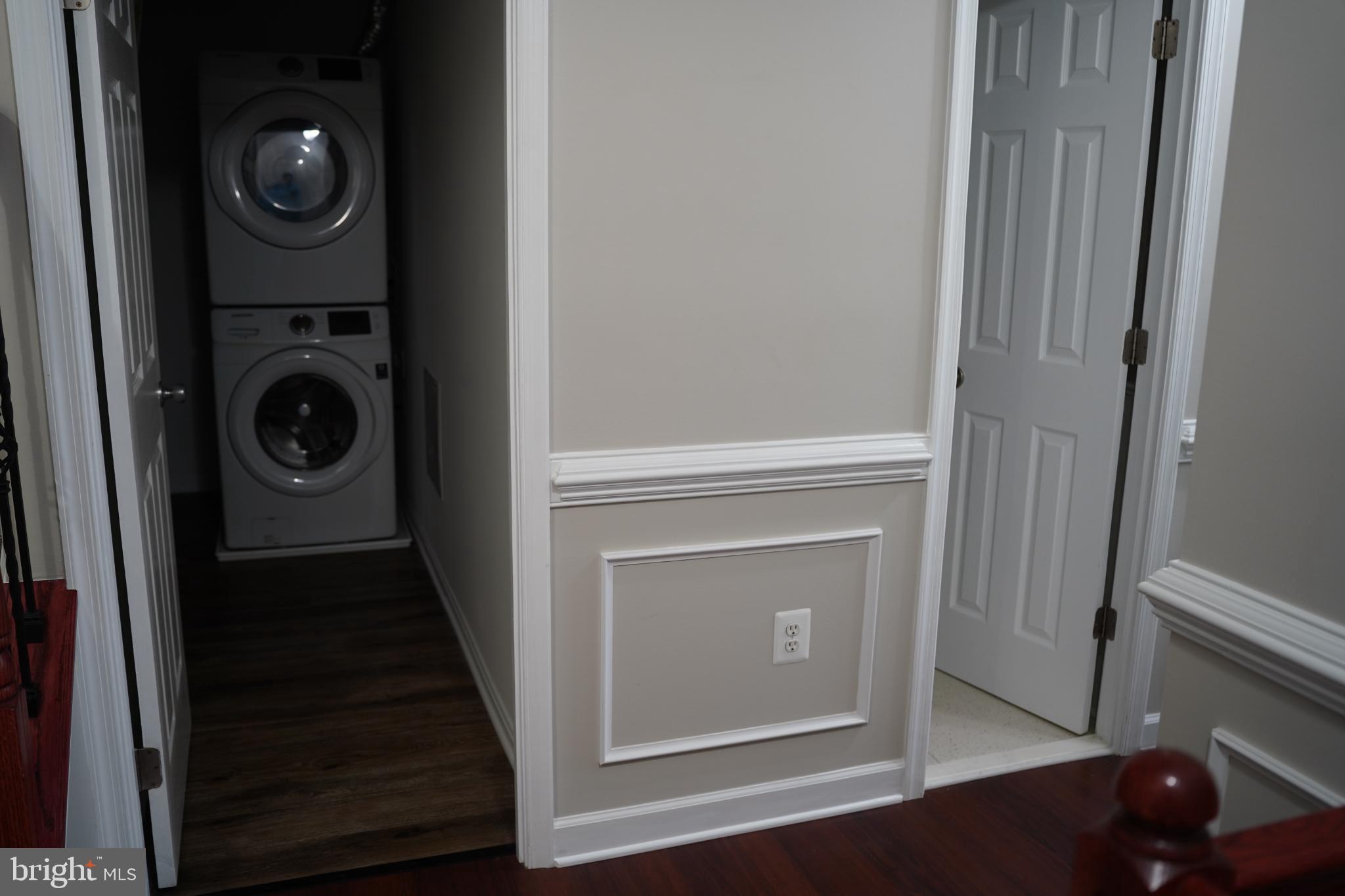 STONINGTON ARTERY - Residential Lease