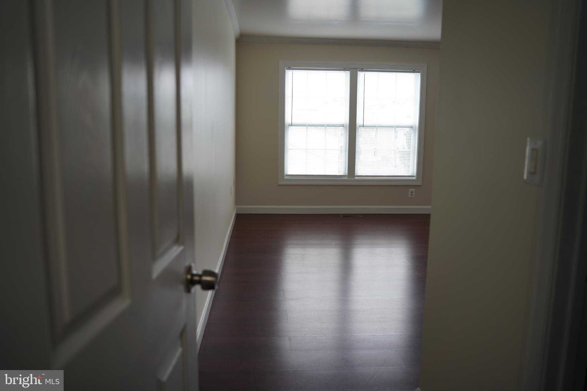 STONINGTON ARTERY - Residential Lease