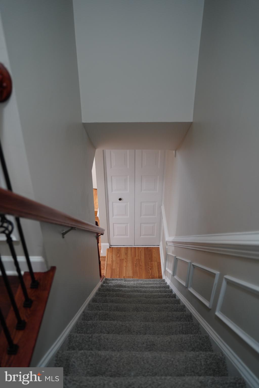 STONINGTON ARTERY - Residential Lease
