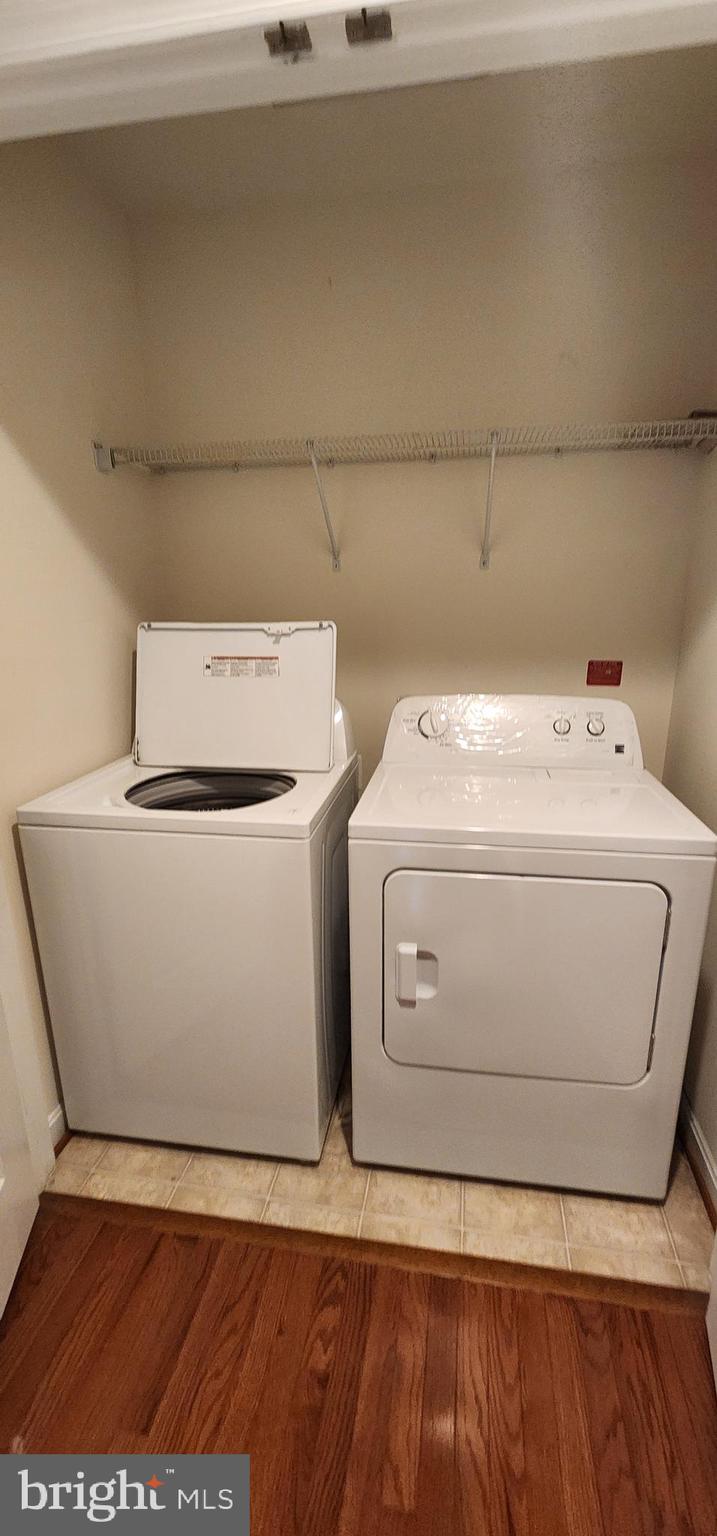 BROADLANDS STATION - Residential Lease