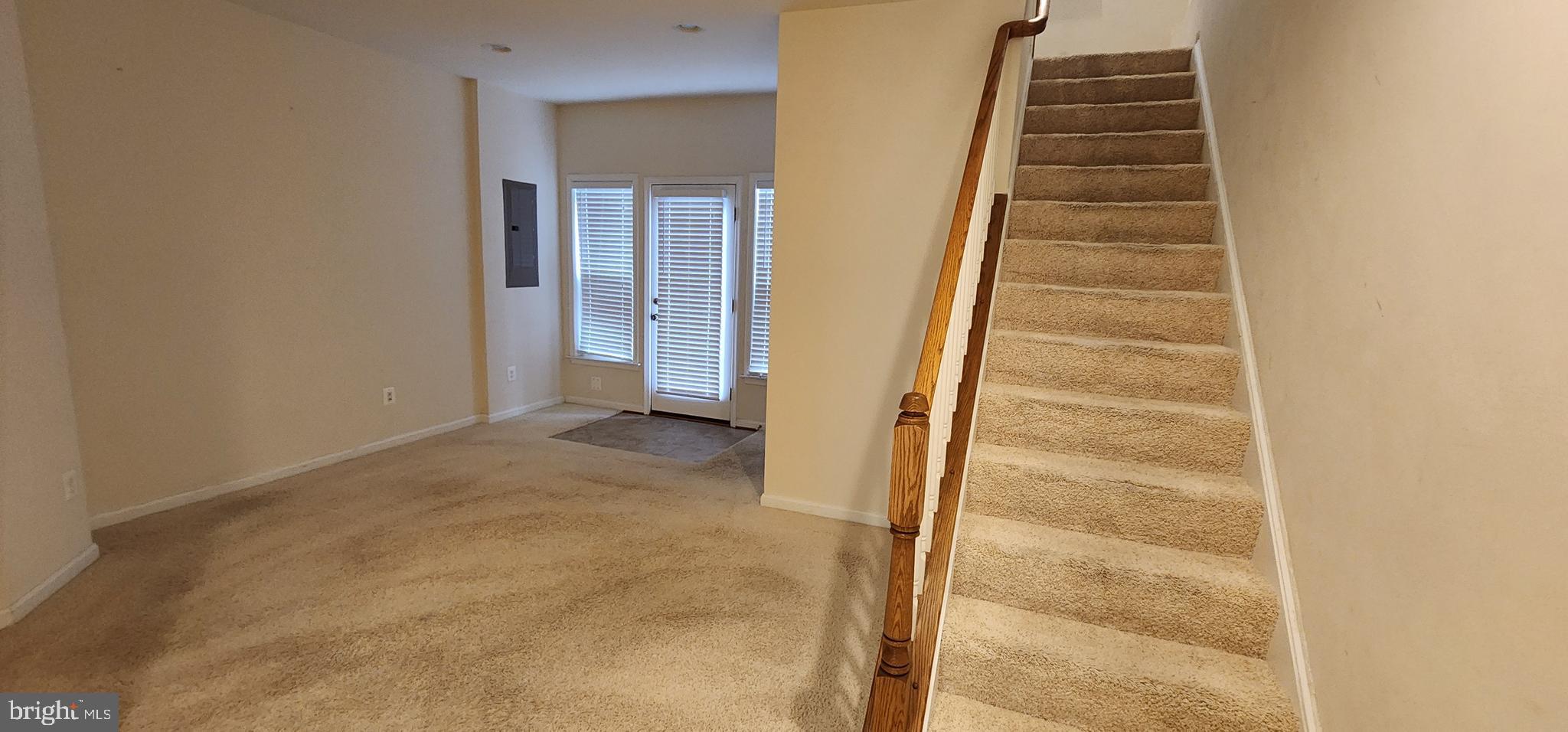 BROADLANDS STATION - Residential Lease