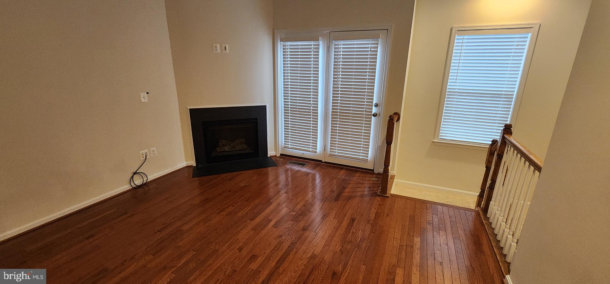 BROADLANDS STATION - Residential Lease