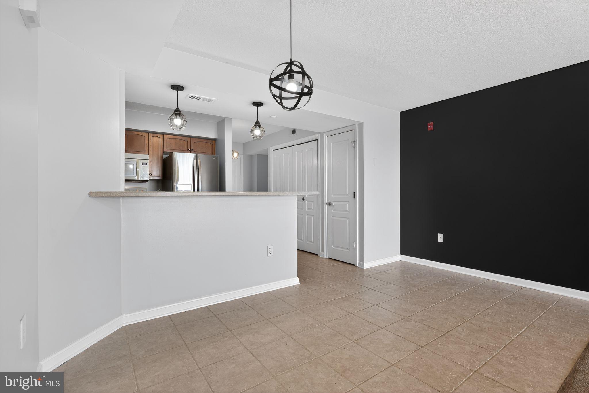 HORIZON ON THE BAY CONDO - Residential