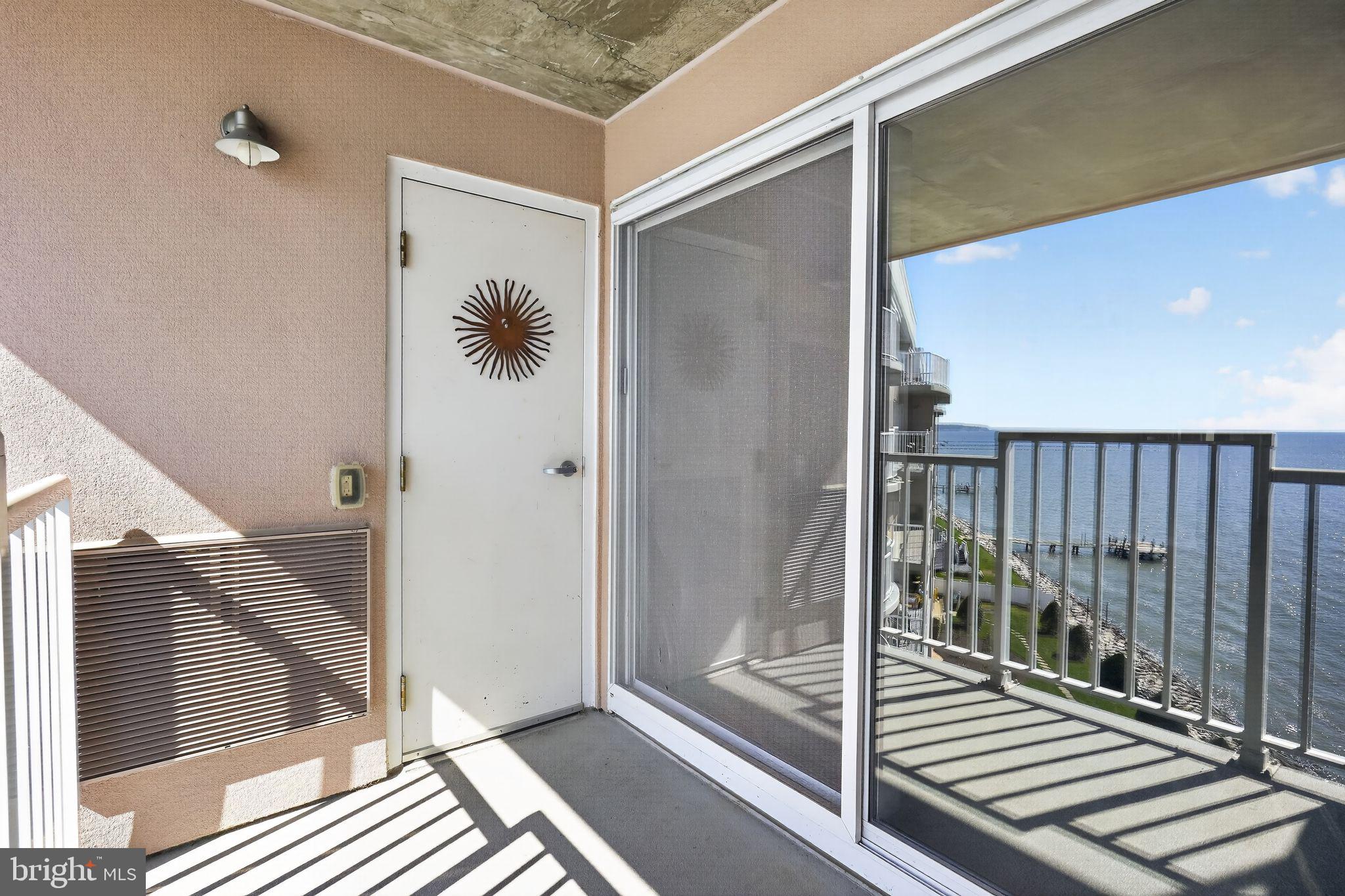 HORIZON ON THE BAY CONDO - Residential