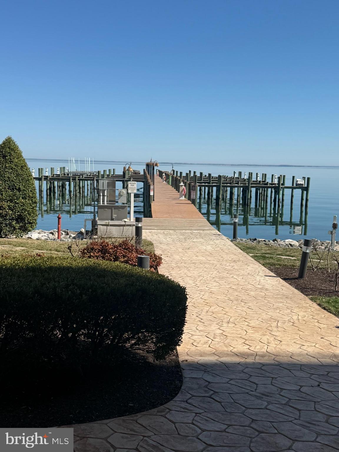 HORIZON ON THE BAY CONDO - Residential