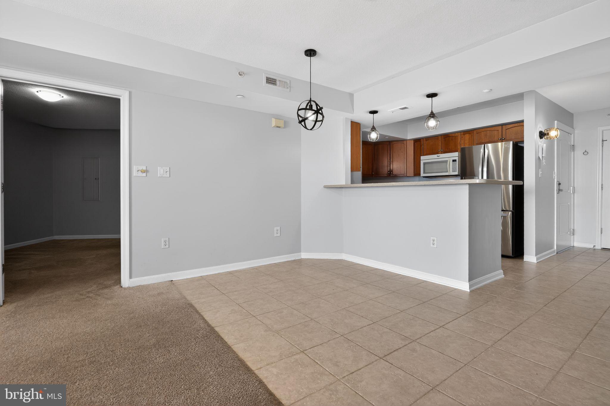 HORIZON ON THE BAY CONDO - Residential