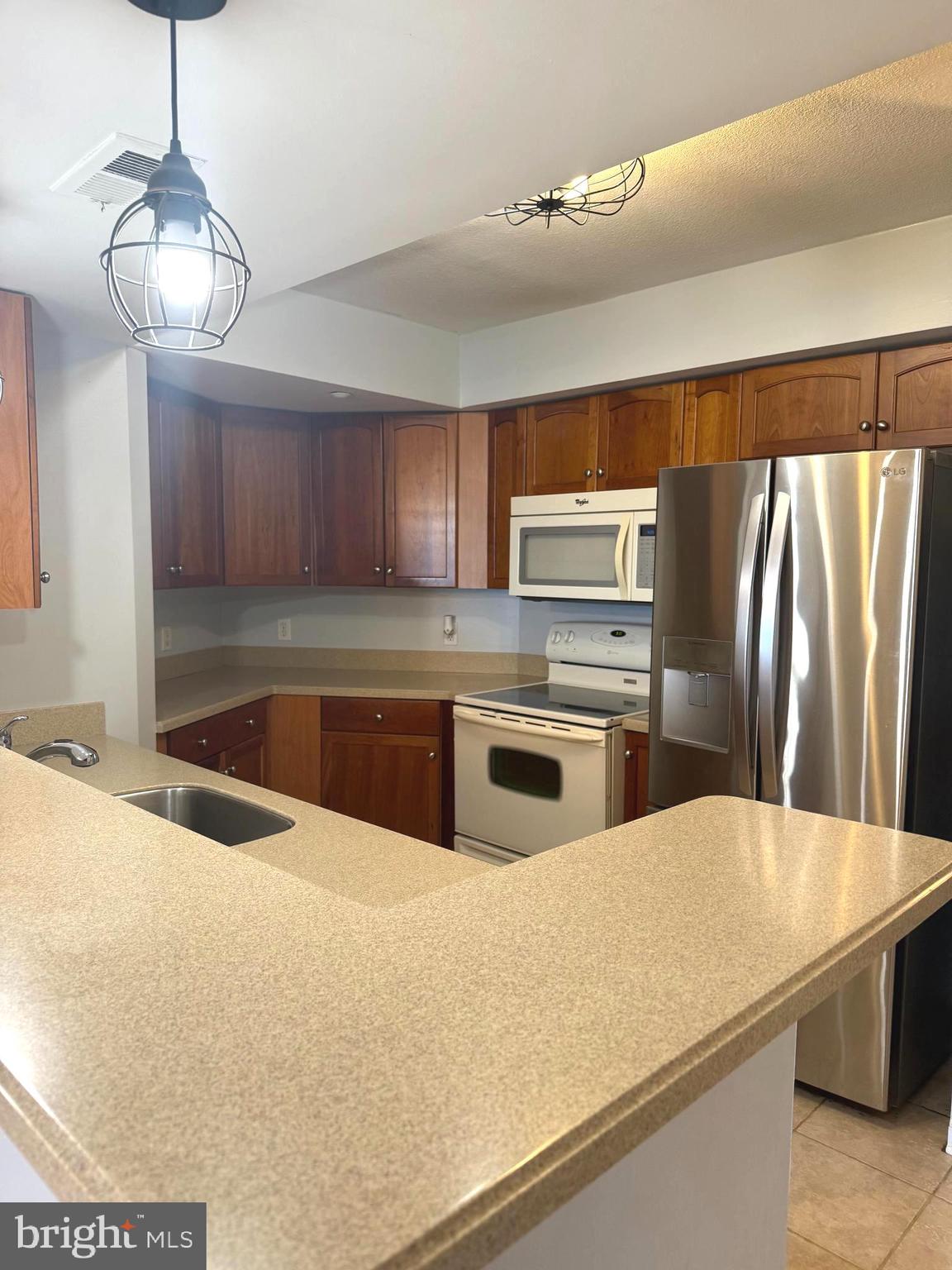 HORIZON ON THE BAY CONDO - Residential