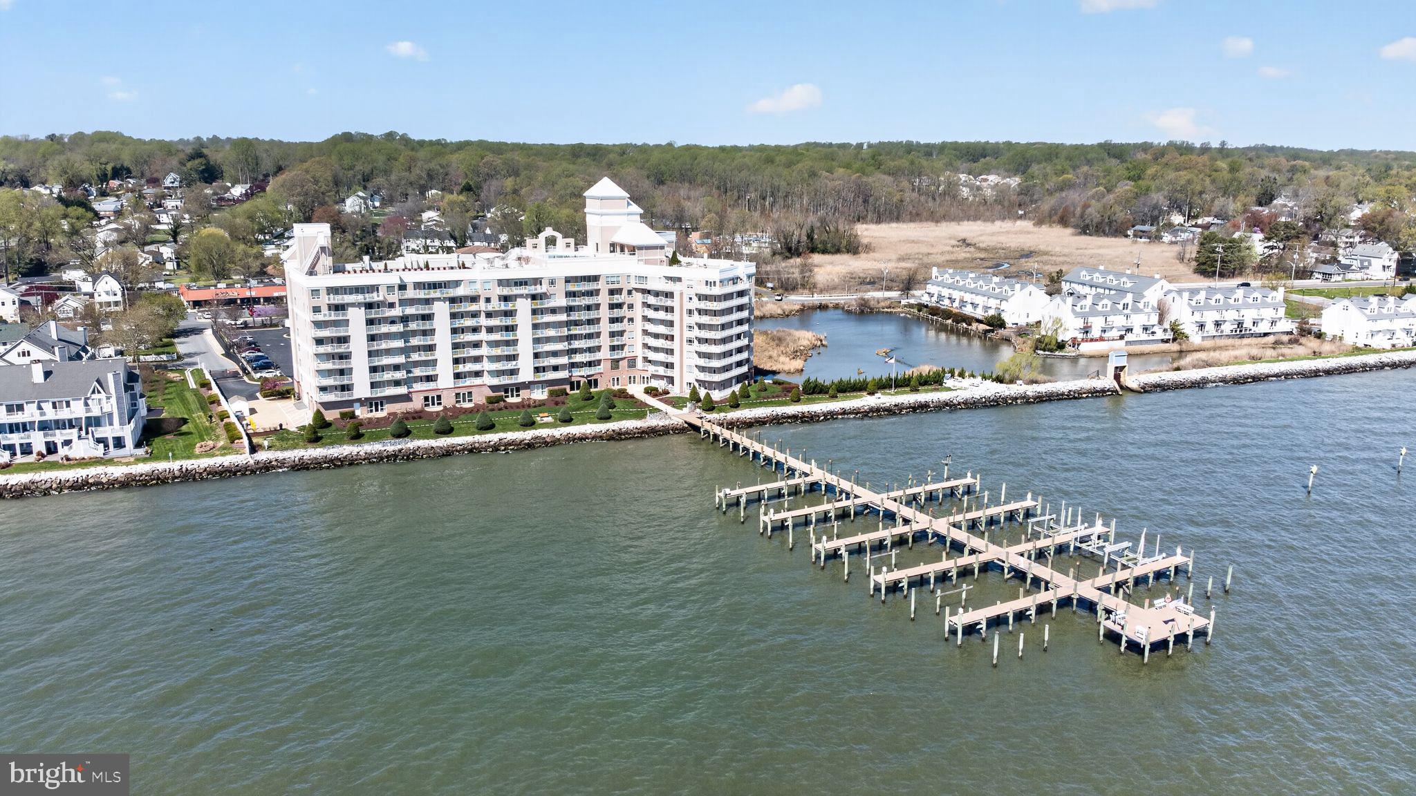 HORIZON ON THE BAY CONDO - Residential