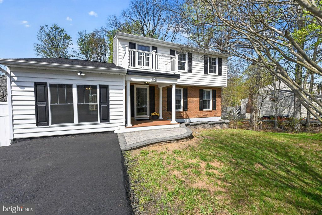 Photo of 207 Whitsons Run, STAFFORD, VA 22554 (MLS # VAST2047806)
