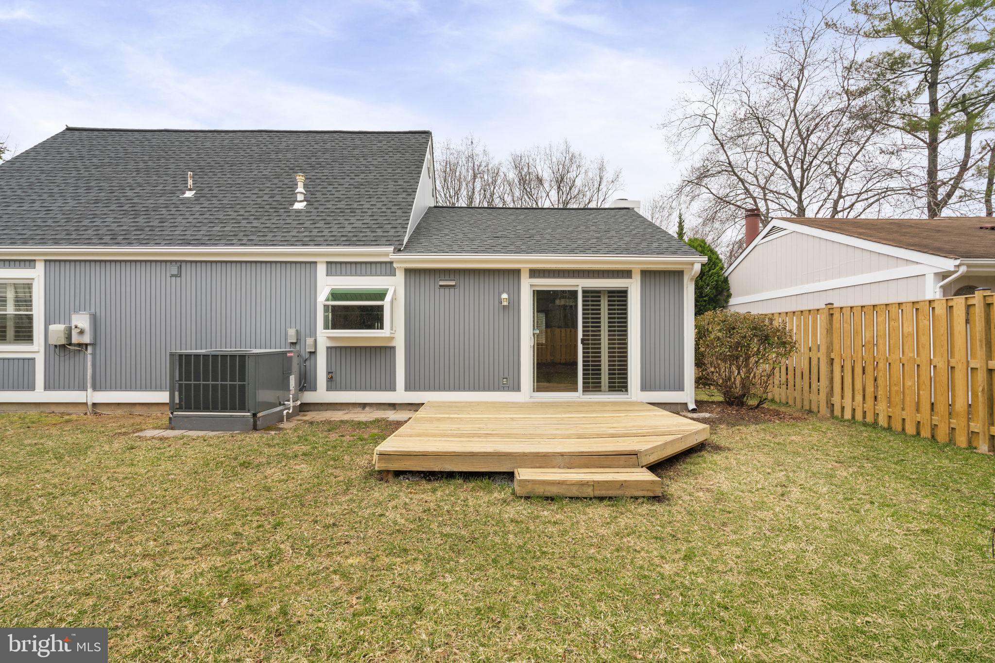 RESTON - Residential