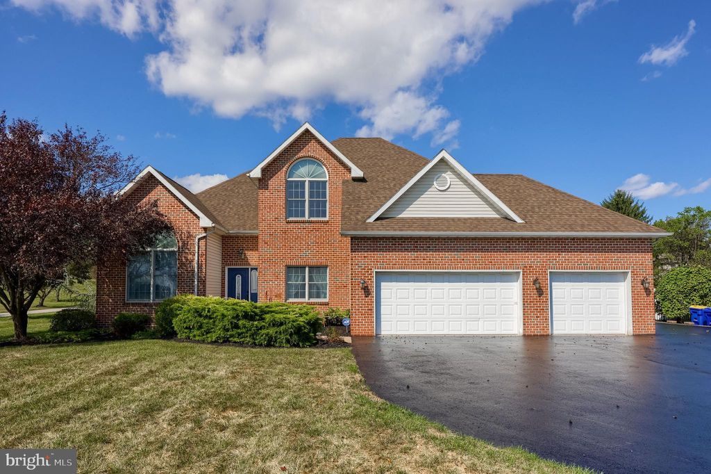 Photo of 2105 Taxville Road, YORK, PA 17408 (MLS # PAYK2090666)