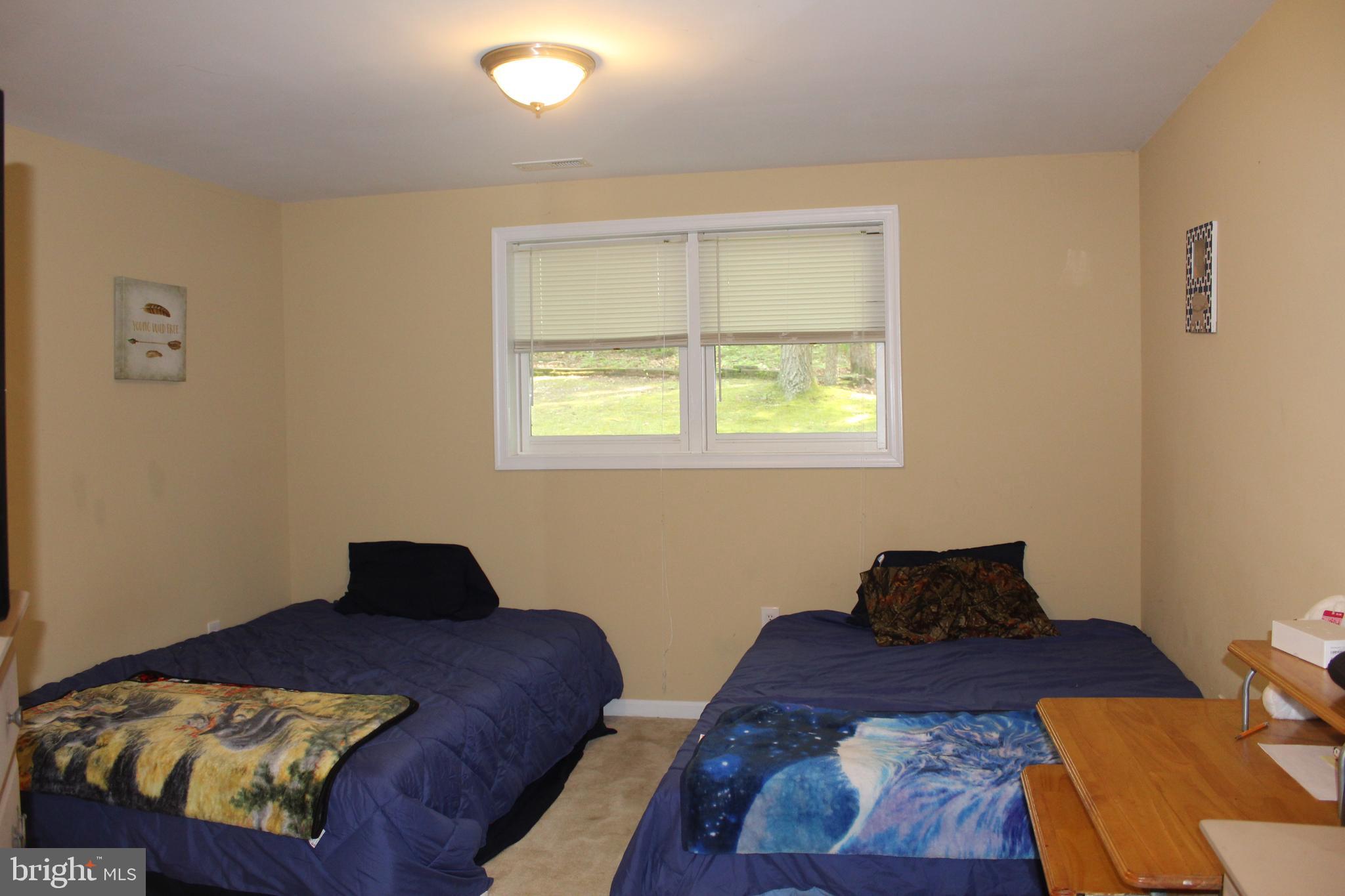 LAKE WILDERNESS - Residential