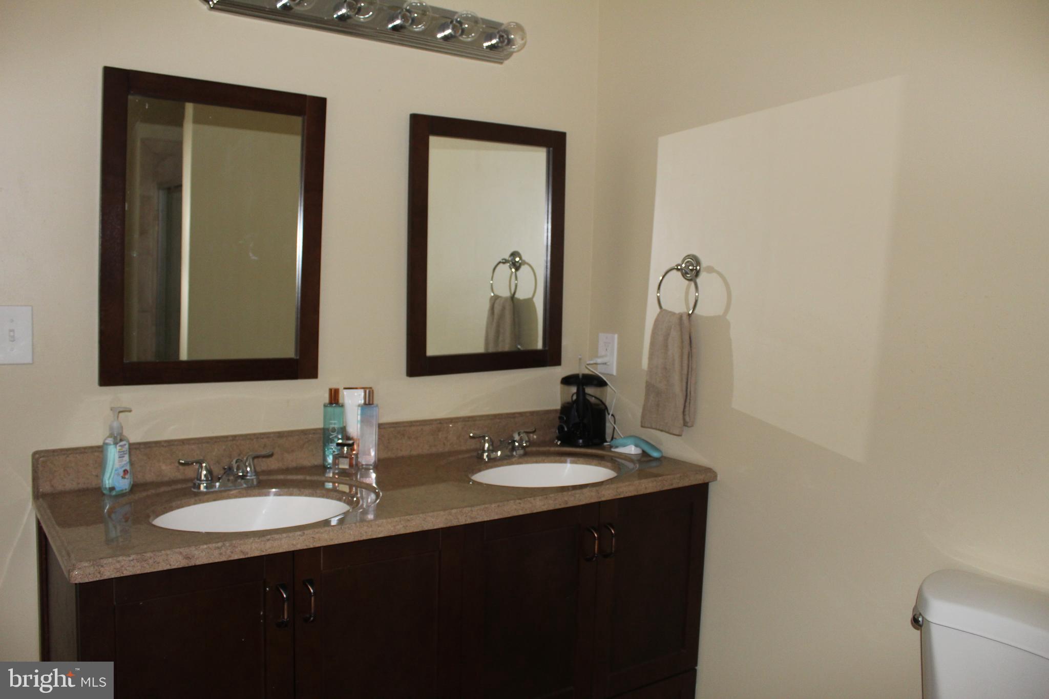 LAKE WILDERNESS - Residential