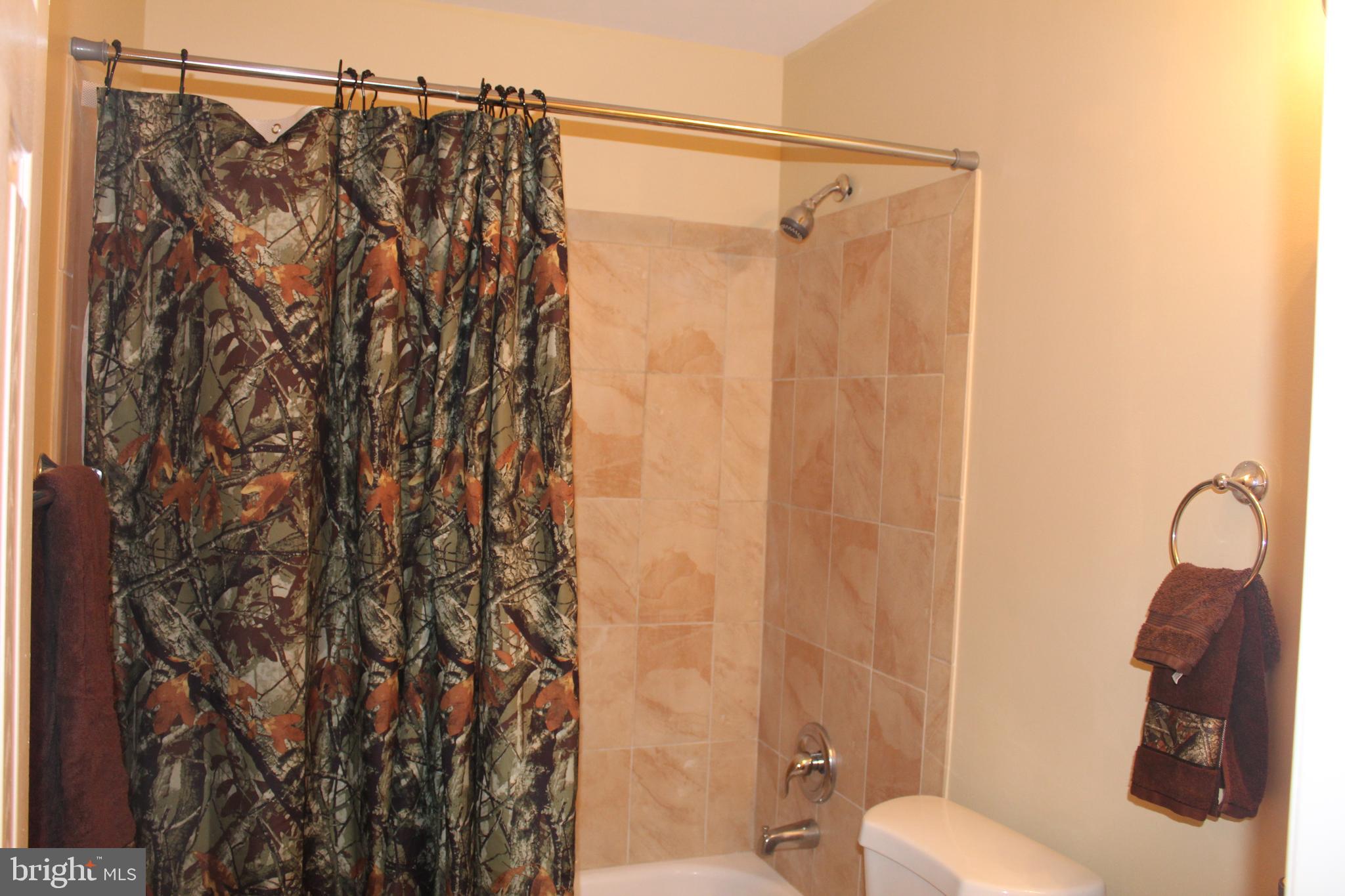 LAKE WILDERNESS - Residential