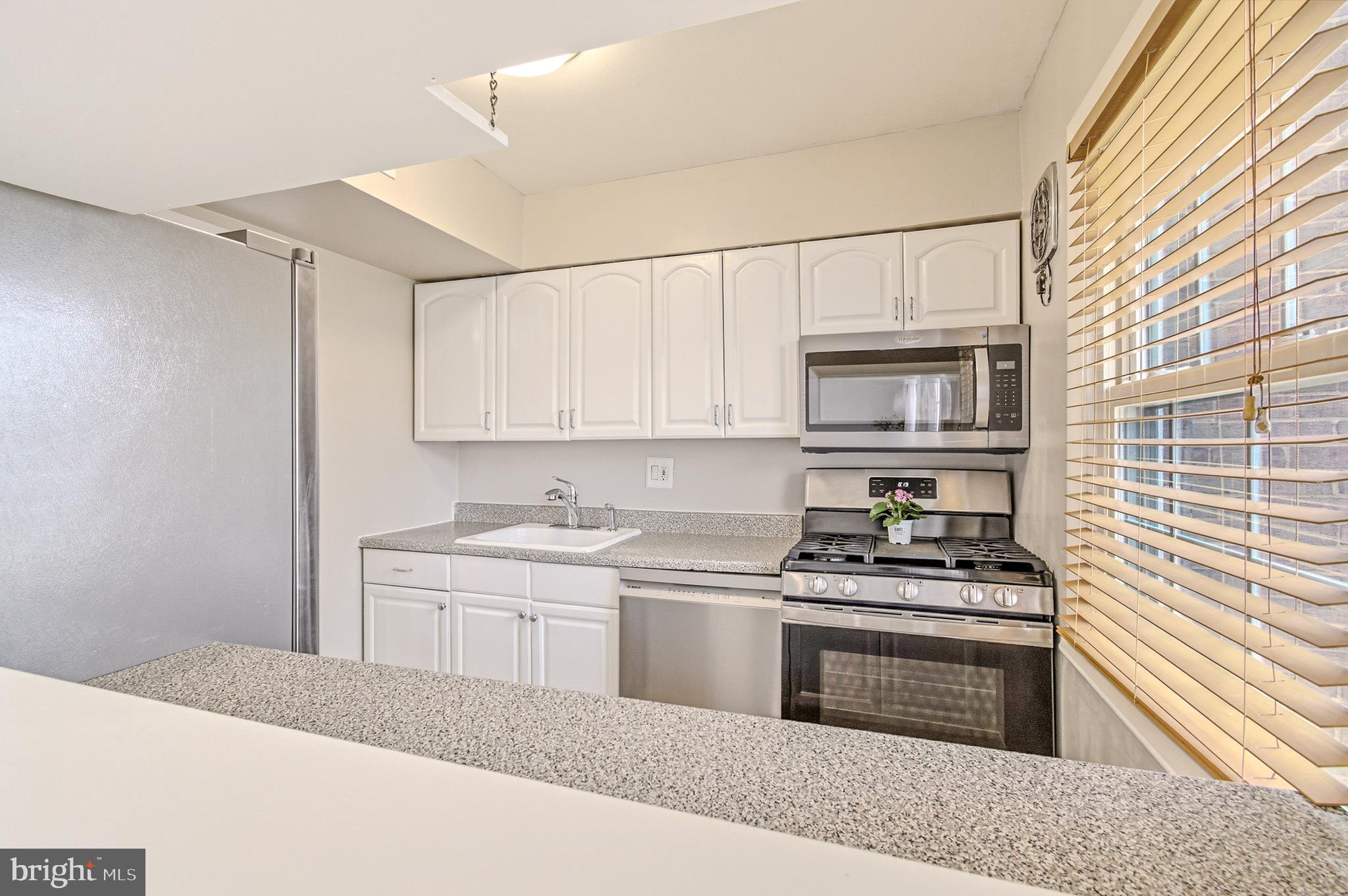 FOXCROFT COLONY CONDOS - Residential