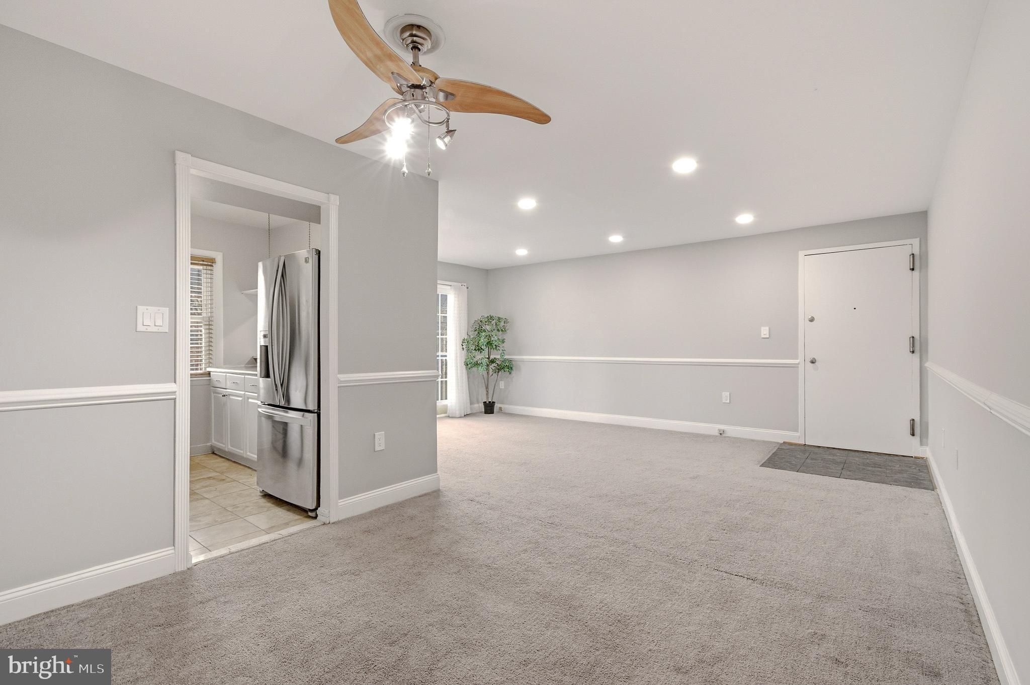 FOXCROFT COLONY CONDOS - Residential