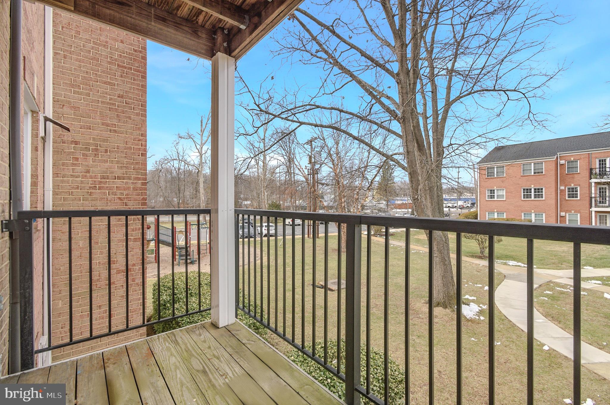 FOXCROFT COLONY CONDOS - Residential