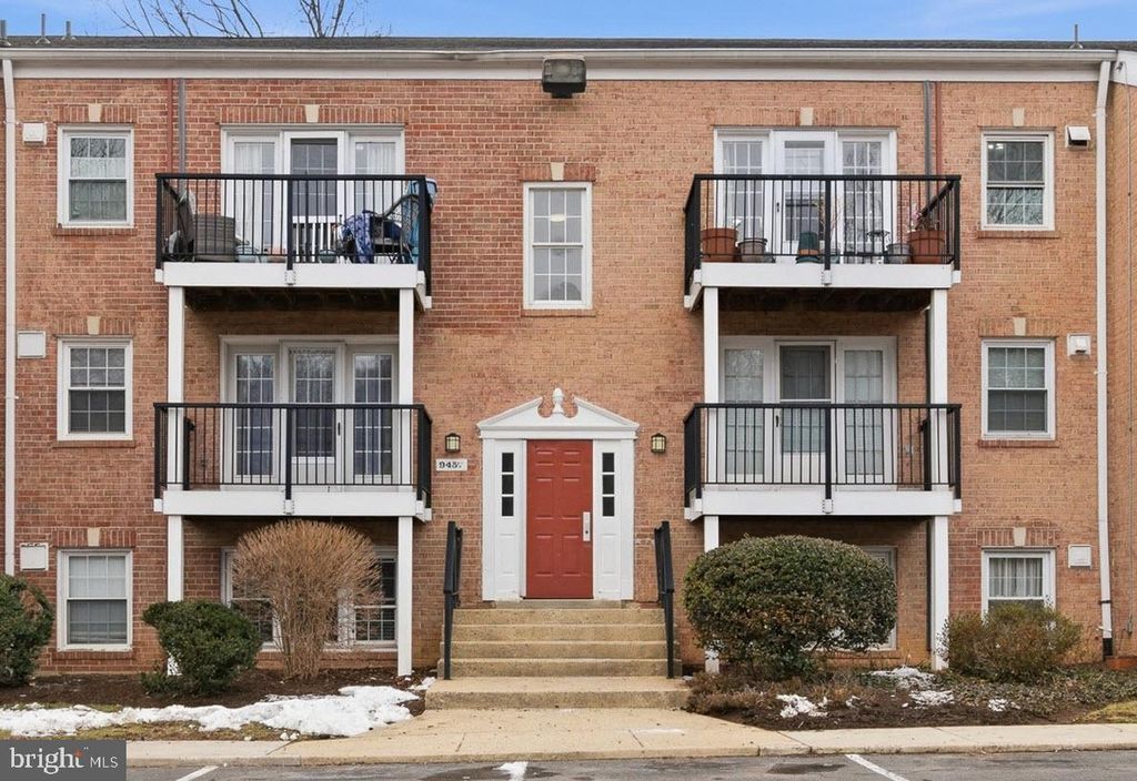 Photo of 9457 Fairfax Boulevard #202, FAIRFAX, VA 22031 (MLS # VAFC2008112)