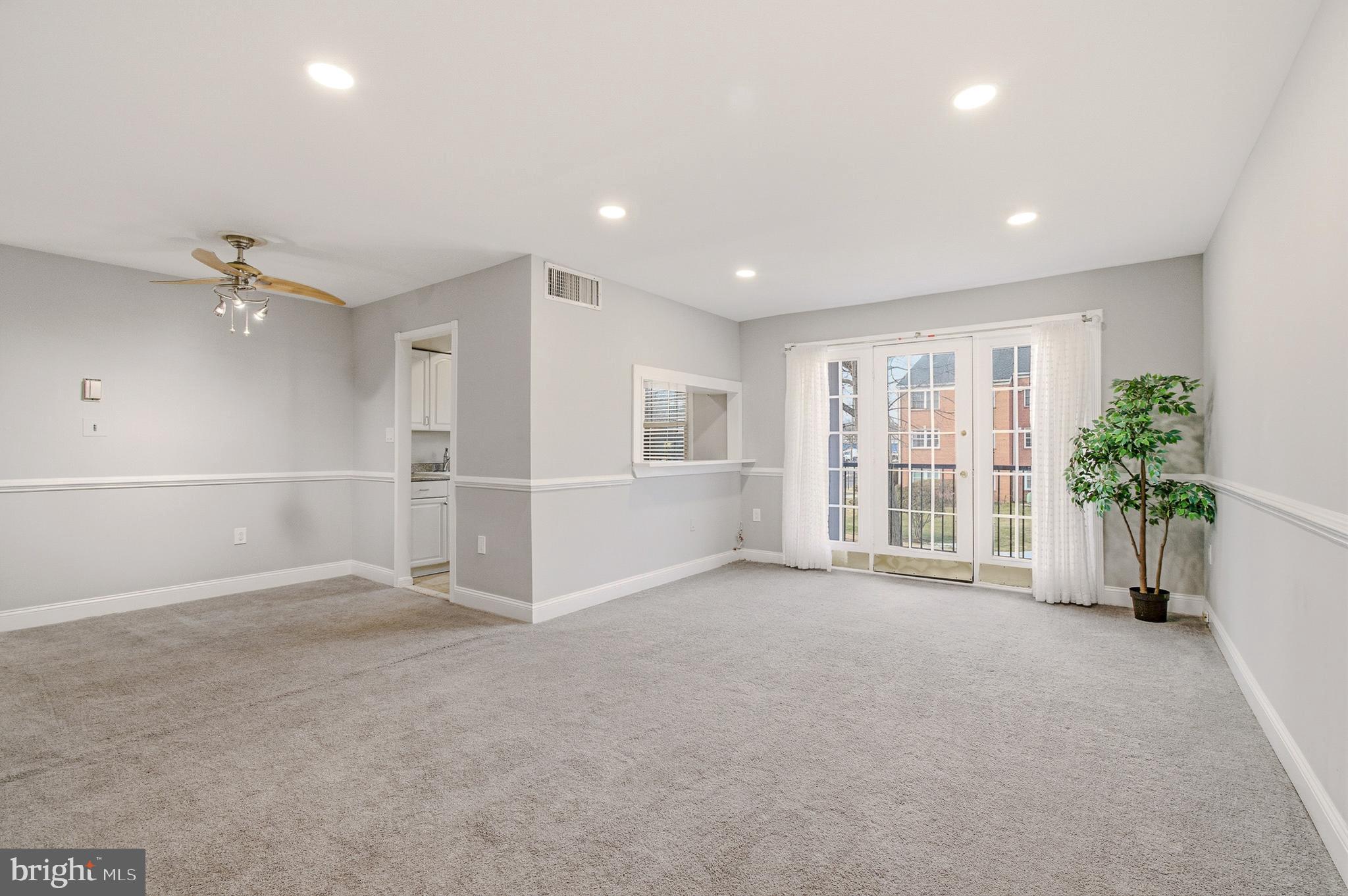 FOXCROFT COLONY CONDOS - Residential